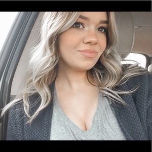 Meet your Posher, Crystal